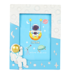 PORTA RETRATO MOLDURA PLASTICA ASTRONAUTA 3D 12,6X18,3CM SORTIDOS ED508915