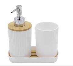 KIT DE BANHEIRO DE PLASTICO COM BAMBU 3PCS